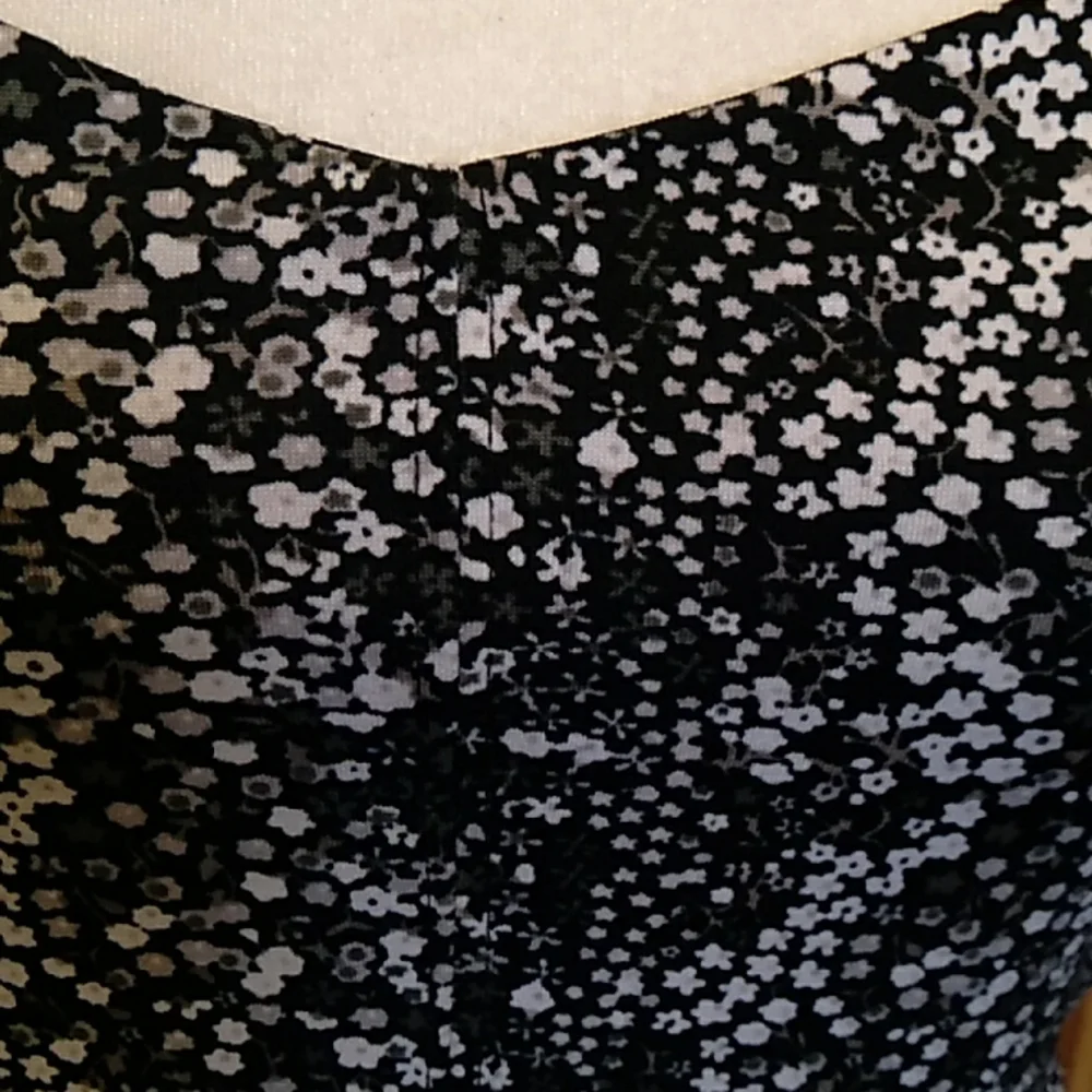 BeBop black floral dress size M - Picture 3 of 11